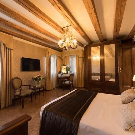 Palazzo Bembo - Exclusive Гостевой дом Венеция