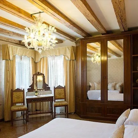 Palazzo Bembo - Exclusive Гостевой дом Венеция