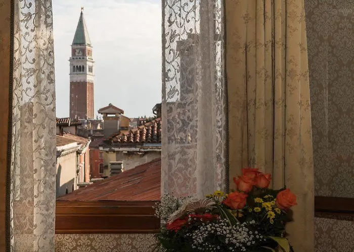 Gasthuis Palazzo Bembo - Exclusive Venetië