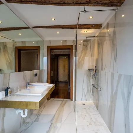 Palazzo Bembo - Exclusive Venedik