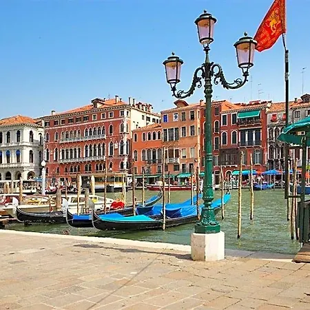 Palazzo Bembo - Exclusive 4* Venedik