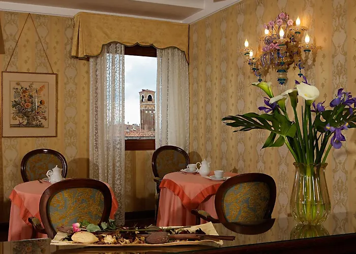 ゲストハウス Palazzo Bembo - Exclusive 4*