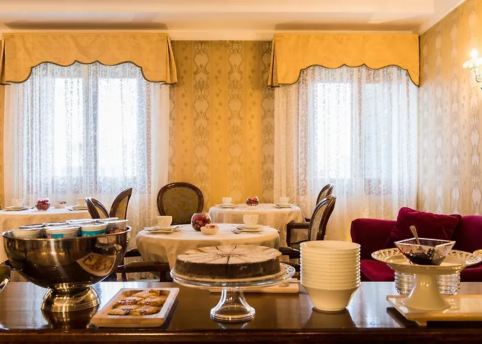 ゲストハウス Palazzo Bembo - Exclusive 4*