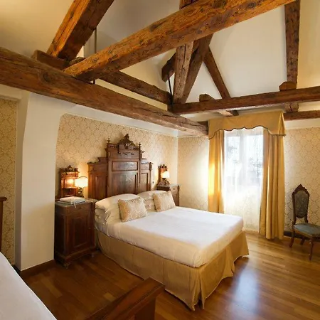 Palazzo Bembo - Exclusive 2* Venice