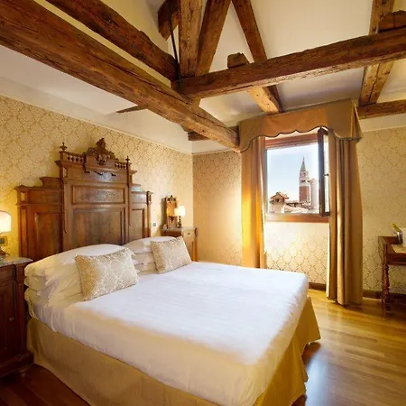 Palazzo Bembo - Exclusive 2* Venice